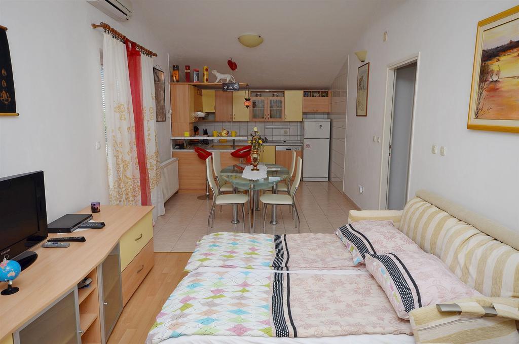 Apartments Miroslava Vodice Luaran gambar
