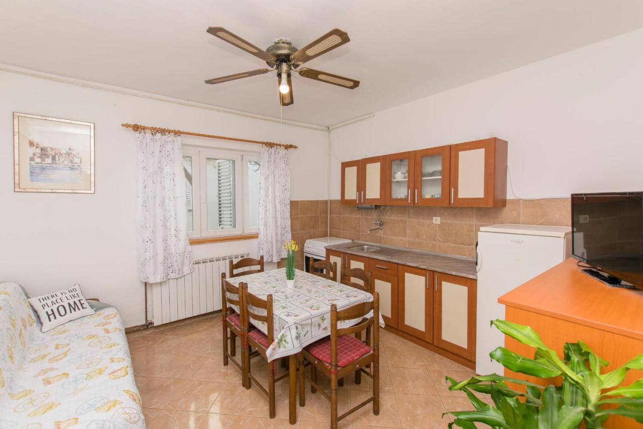 Apartments Miroslava Vodice Luaran gambar